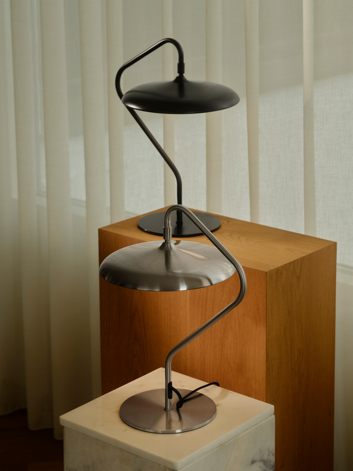 Artist | Table lamp | Stainless steel