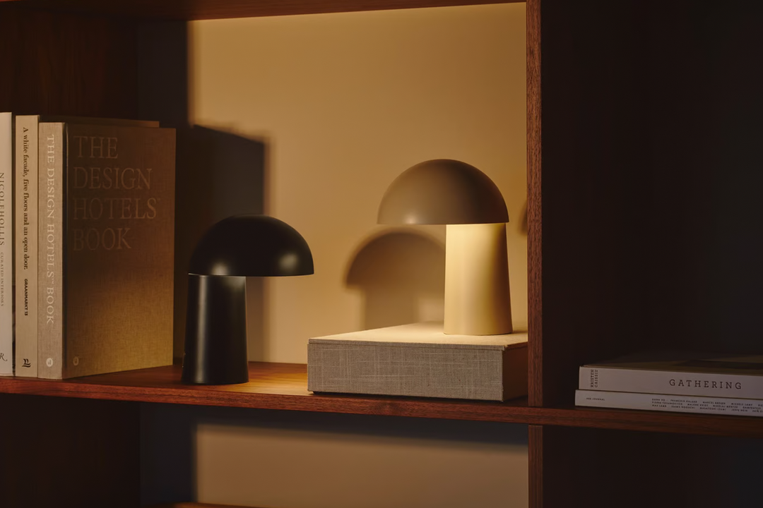 Faye Portable | Bordslampa | Beige