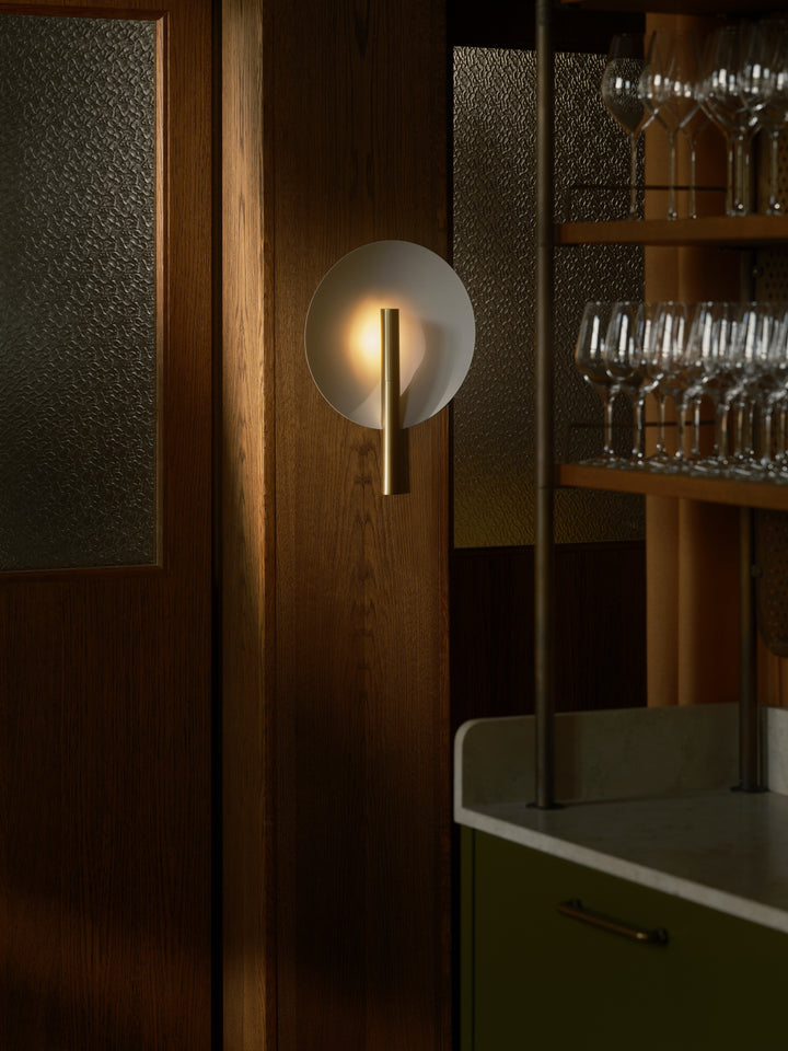 Furiko | Wall light | Brushed Brass