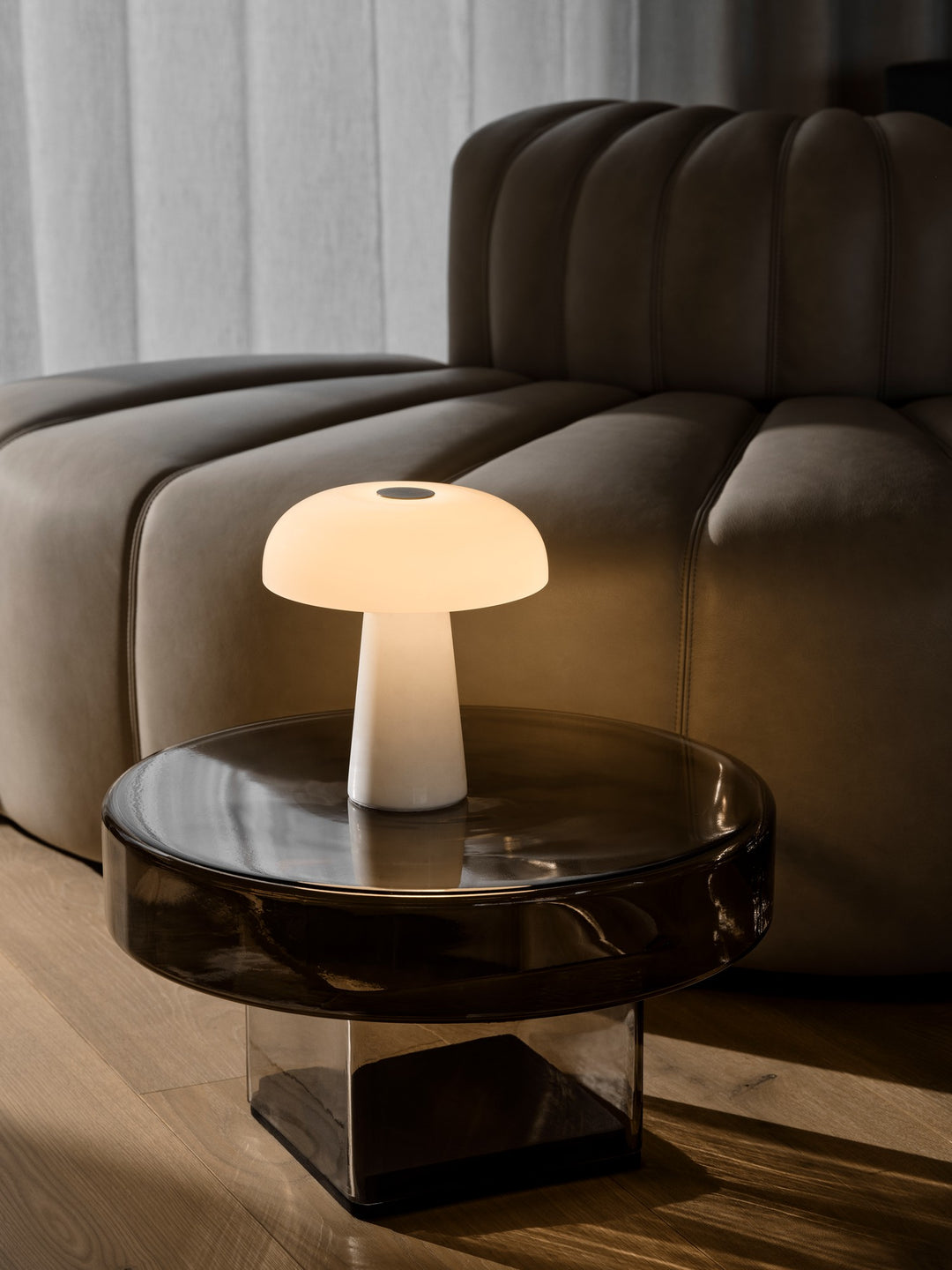 Glossy Mini Portable | Bordslampa | Vit