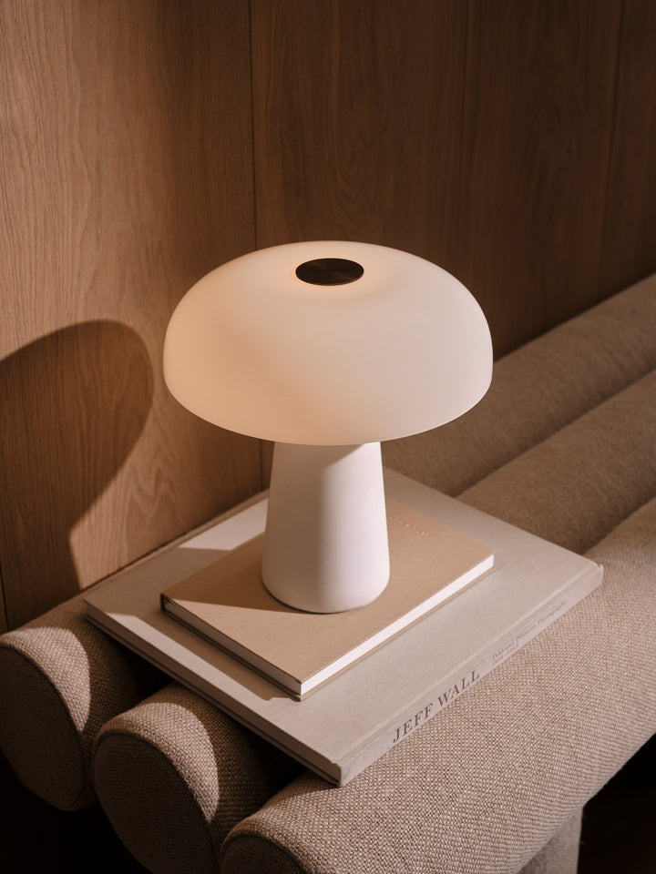Glossy Mini Portable | Bordslampa | Vit