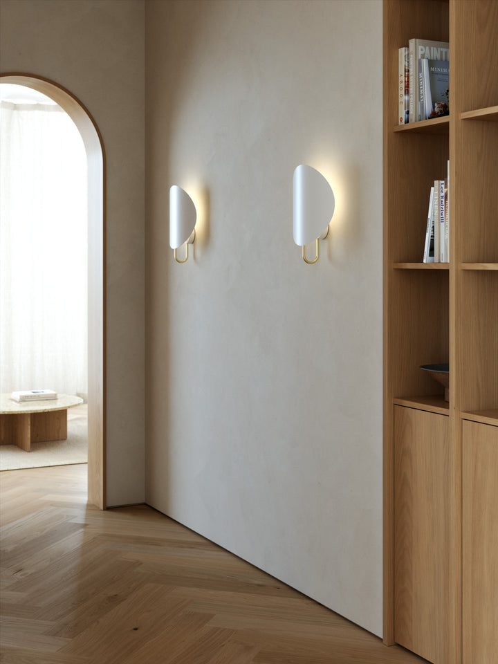 Spargo | Wall light | White/Brass