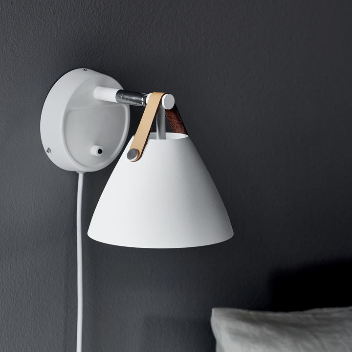 Strap 15 | Wall light | White