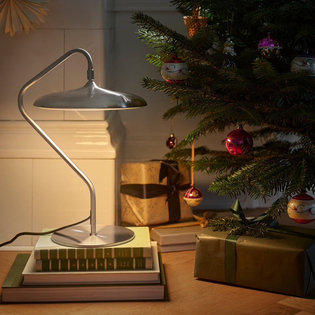 Artist | Table lamp | Stainless steel