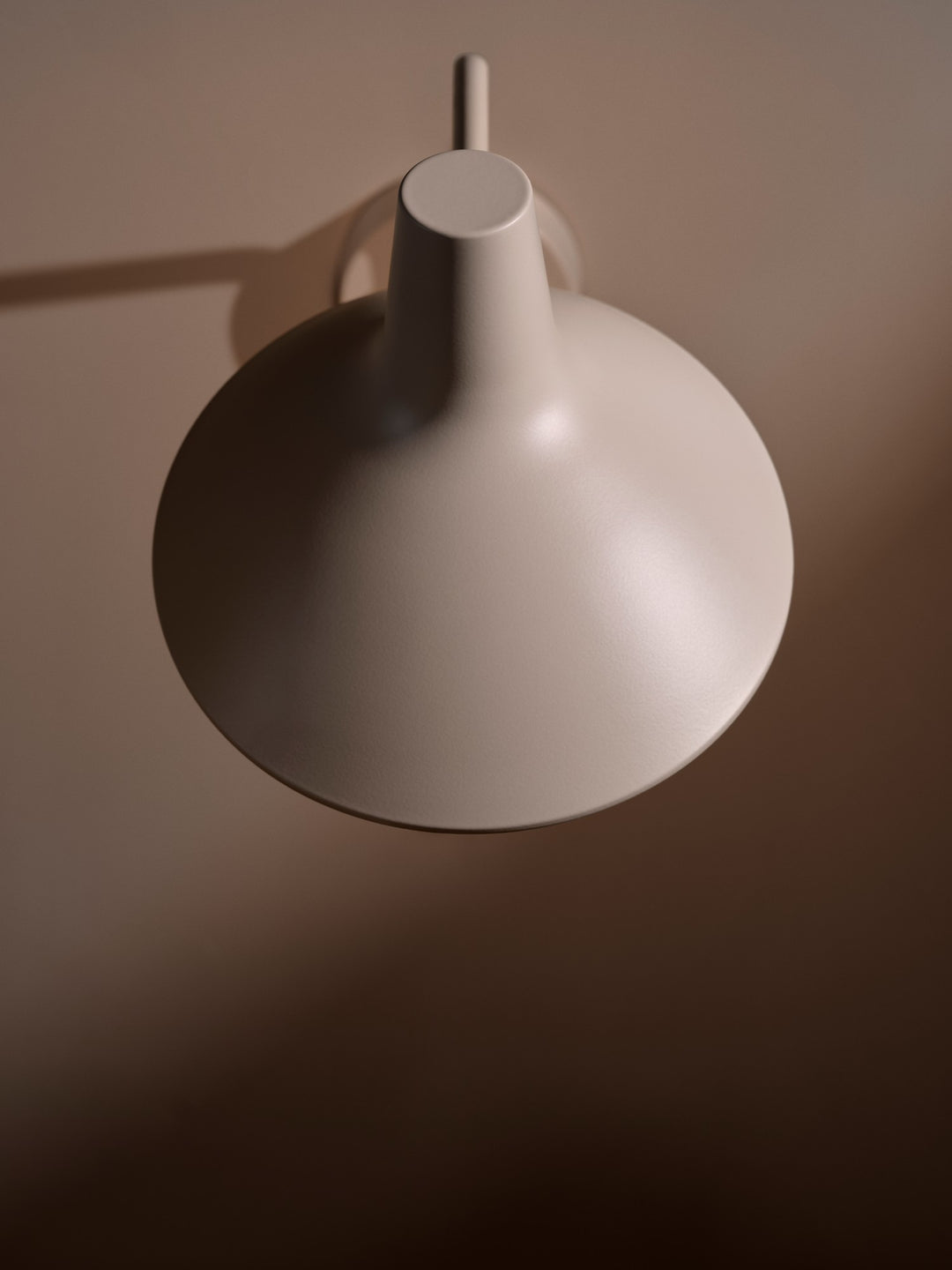 Darci | Wall light | Sand