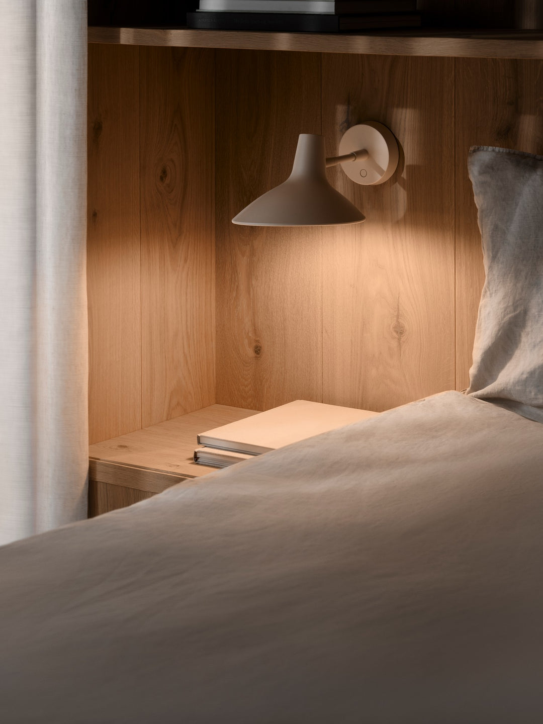 Darci Short | Wall light | Sand