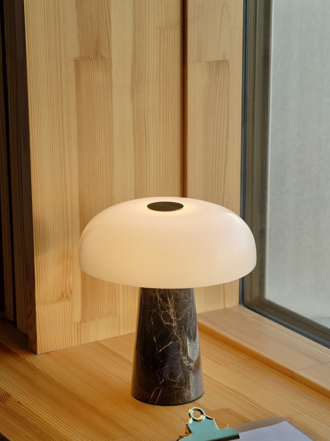 Glossy Mini Portable | Bordslampa | Gråbrun
