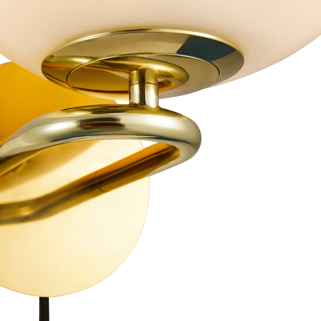 Shapes | Vägglampa | Mässing